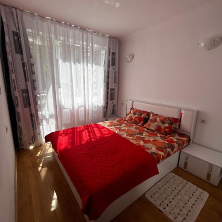 Apartments Sweet Home 4 Солнечный берег Экстерьер фото