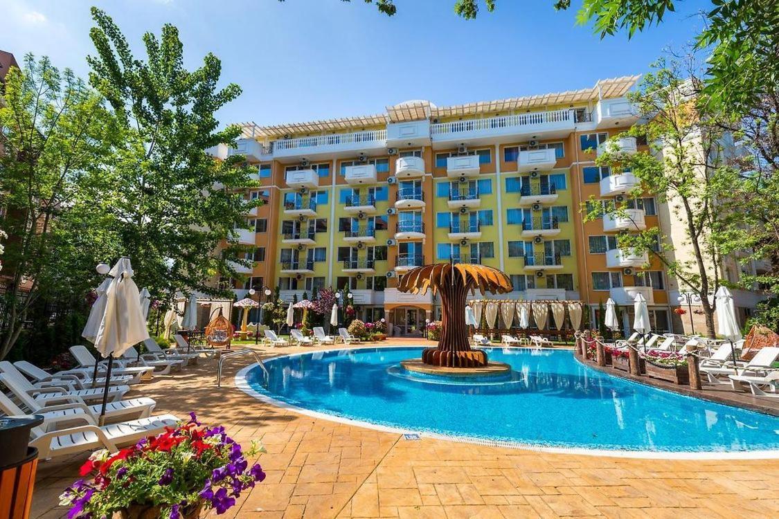 Apartments Sweet Home 4 Солнечный берег Экстерьер фото
