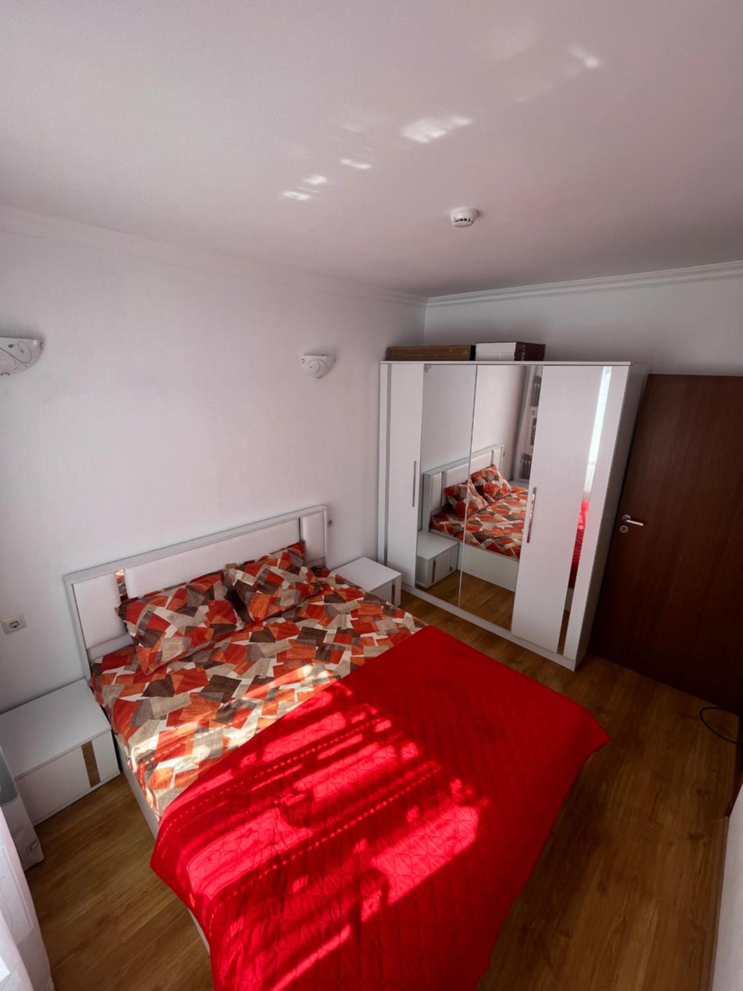 Apartments Sweet Home 4 Солнечный берег Экстерьер фото